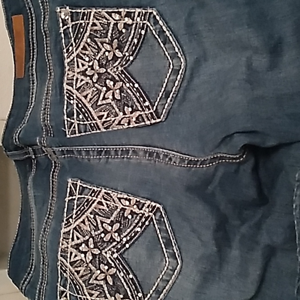 Wallflower bootcut luscious curvy jeans size 3